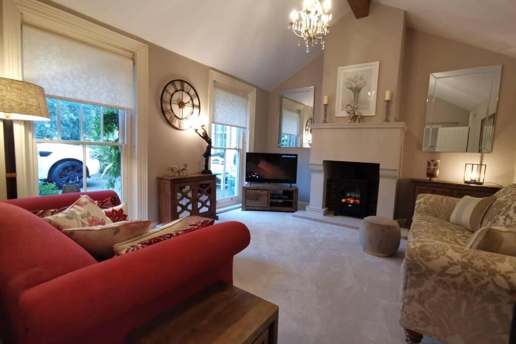 The Lodge At The Cedars Stourbridge Dış mekan fotoğraf